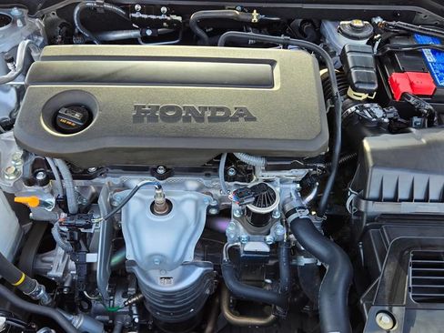 Used 2025 Honda Civic Sport image 27