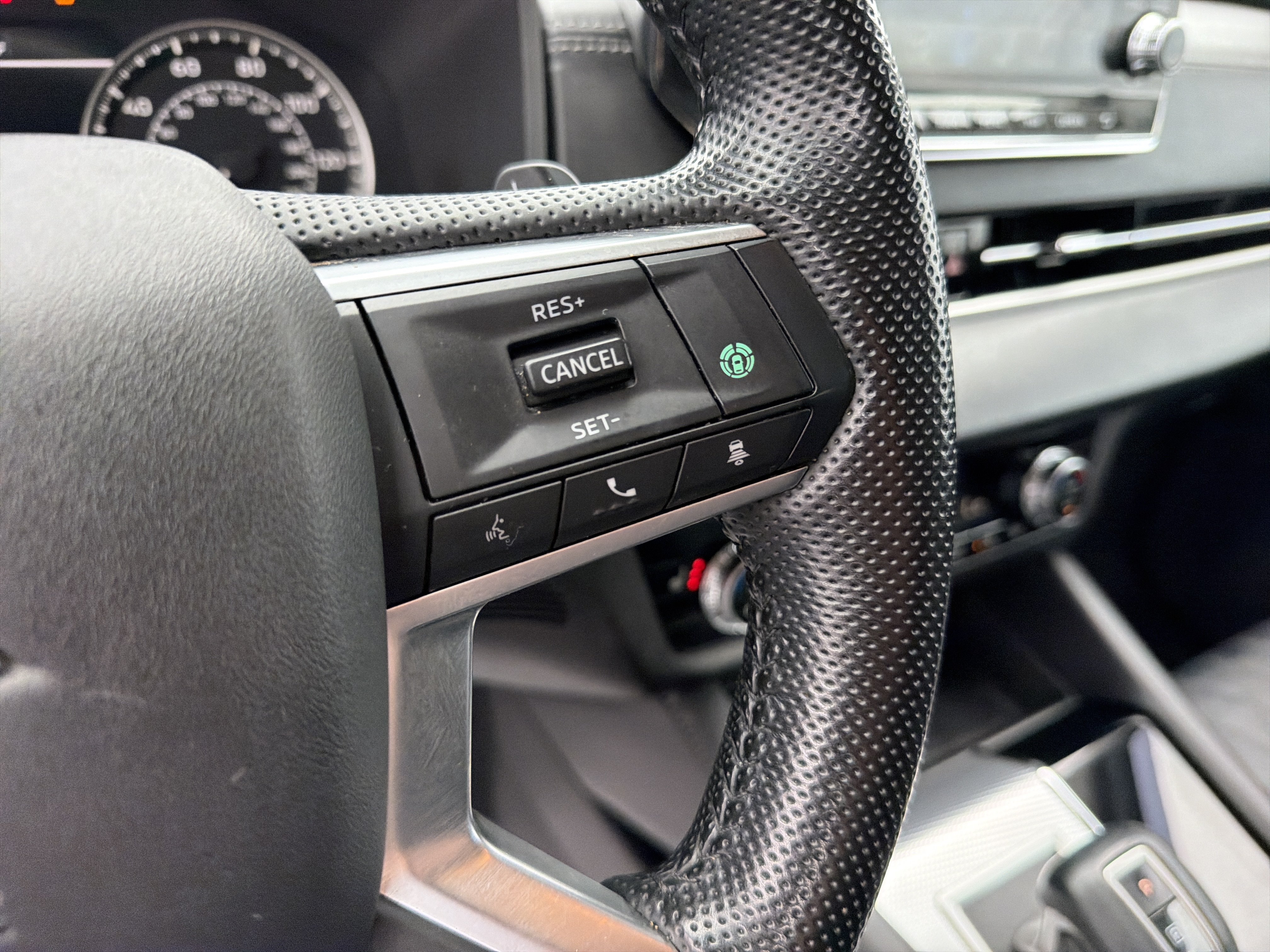 Used 2022 Mitsubishi Outlander SEL AWD/4WD image 21