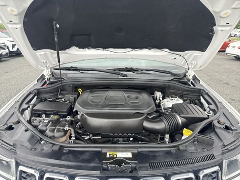 Used 2019 Jeep Grand Cherokee Limited AWD/4WD image 29