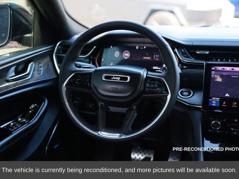 Used 2023 Jeep Grand Cherokee Overland w/ Rear Seat Video Group I image 25