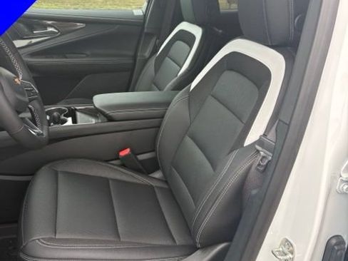 New 2026 Chevrolet Blazer EV LT AWD/4WD image 13
