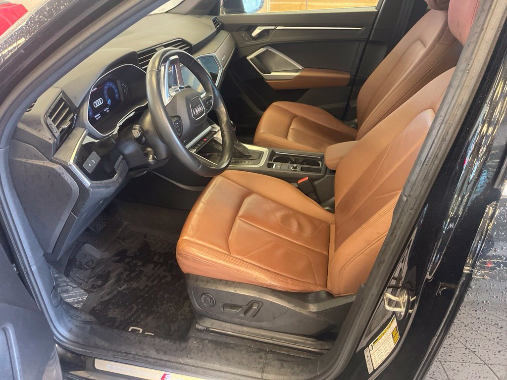 Used 2020 Audi Q3 2.0T Premium Plus w/ Premium Plus Package AWD/4WD image 14