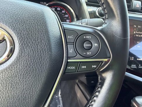 Used 2020 Toyota Camry XSE FWD image 39