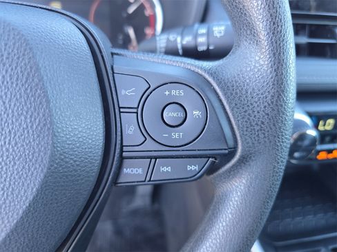 Used 2024 Toyota RAV4 XLE image 22