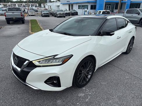 Used 2019 Nissan Maxima Platinum w/ Reserve Package FWD image 2