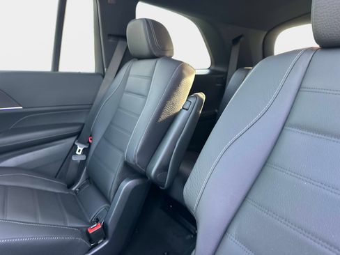 New 2026 Mercedes-Benz GLS 450 450 4MATIC SUV image 14