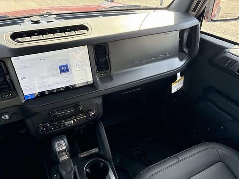 New 2025 Ford Bronco Badlands image 15