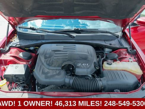 Used 2014 Chrysler 300 AWD w/ Driver Convenience Group image 10
