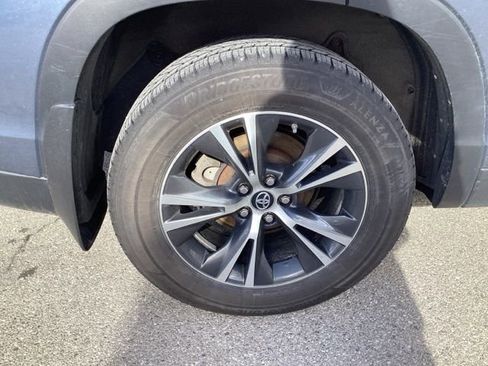 Used 2019 Toyota Highlander Plus image 9