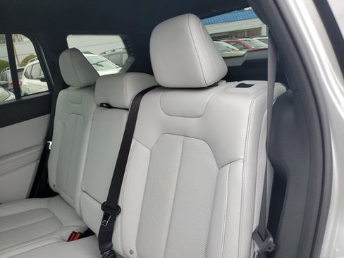 New 2026 Jeep Cherokee Limited image 15