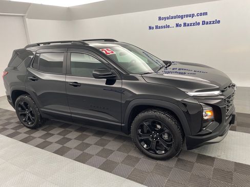 Certified 2025 Chevrolet Equinox LT w/ Midnight Edition image 12