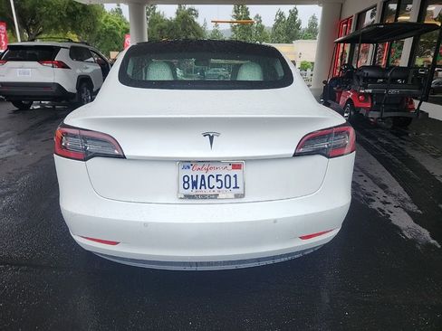 Used 2019 Tesla Model 3 image 4