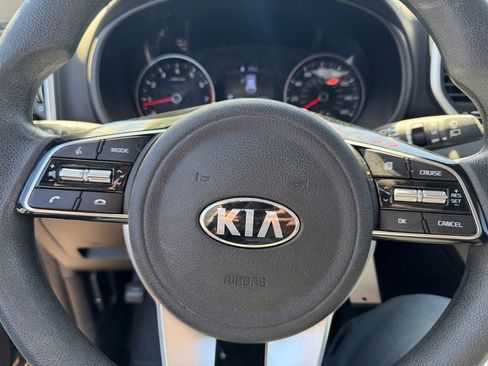 Used 2022 Kia Sportage LX image 10