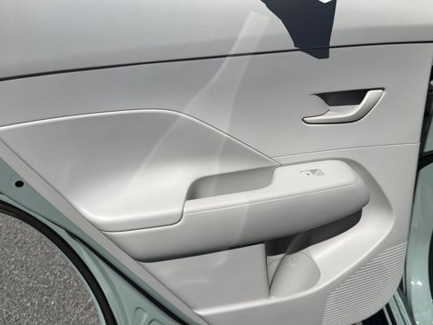 Used 2024 Hyundai Kona SEL FWD image 21