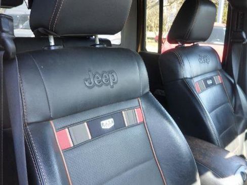 Used 2011 Jeep Wrangler Unlimited 70th Anniversary w/ Dual Top Group image 14