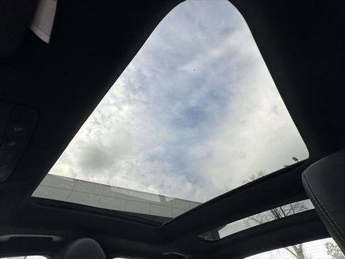 Used 2021 Mercedes-Benz C 300 4MATIC Sedan image 31