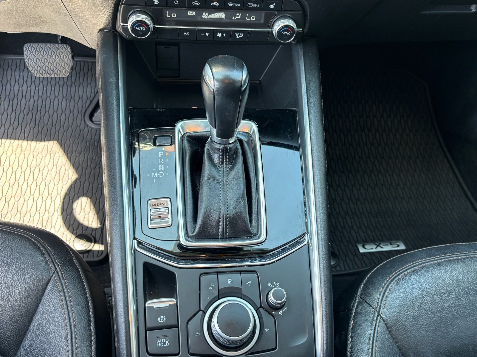 Used 2022 MAZDA CX-5 AWD 2.5 S w/ Premium Package image 17