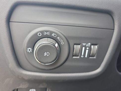 New 2026 Jeep Grand Cherokee Summit AWD/4WD image 28