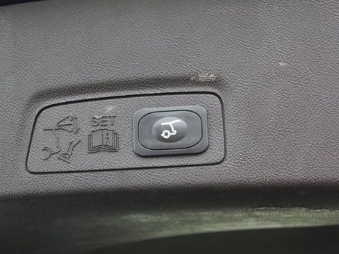 Used 2015 Lincoln MKC AWD w/ Equipment Group 102A Reserve image 6