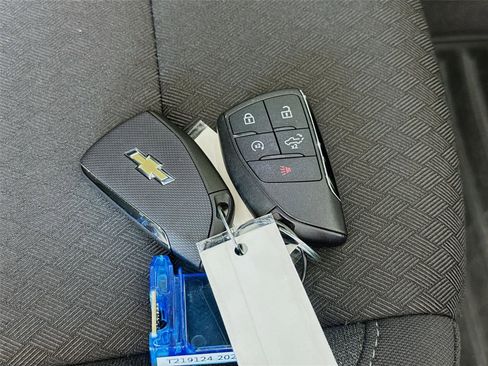 Used 2026 Chevrolet Silverado 1500 Custom image 22