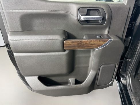 Used 2019 GMC Sierra 1500 SLT w/ SLT Convenience Package AWD/4WD image 22