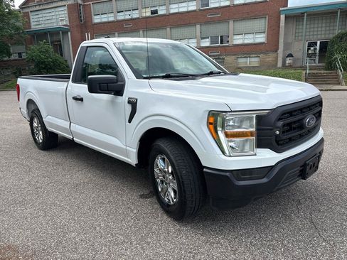 Used 2021 Ford F150 XL w/ Trailer Tow Package RWD image 2