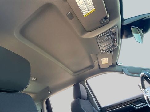 Used 2025 Chevrolet Silverado 1500 LT RWD image 14