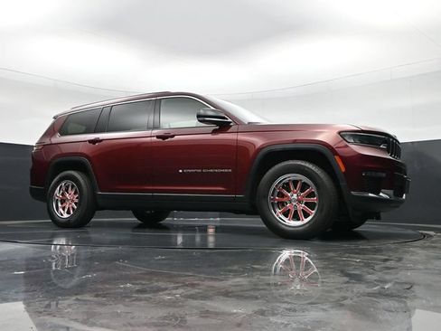 Used 2021 Jeep Grand Cherokee L Limited AWD/4WD image 39
