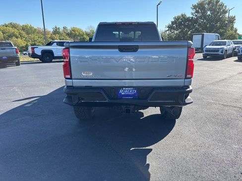 New 2025 Chevrolet Silverado 2500 ZR2 w/ Technology Package image 5