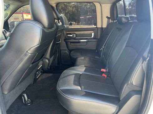 Used 2018 RAM 1500 Laramie image 13