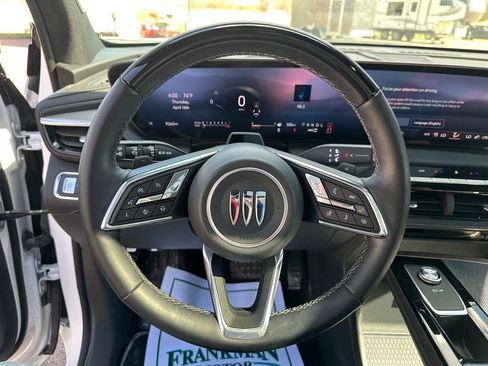 Used 2025 Buick Enclave Avenir w/ Super Cruise Package image 14