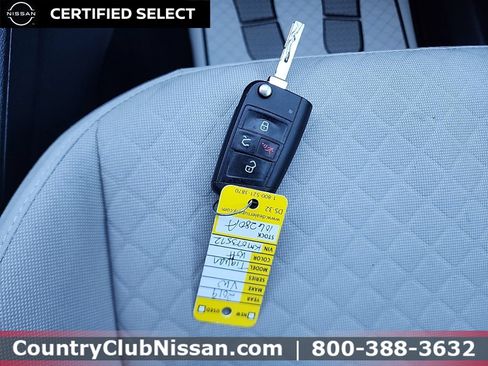 Used 2019 Volkswagen Tiguan S w/ 3rd Row Seat Package AWD/4WD image 32