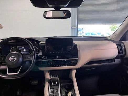 Used 2022 Nissan Pathfinder SL w/ SL Premium Package image 20