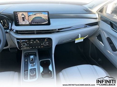 New 2026 INFINITI QX60 Luxe image 18