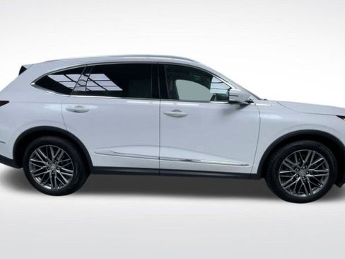 Used 2023 Acura MDX SH-AWD w/ Advance Package image 12