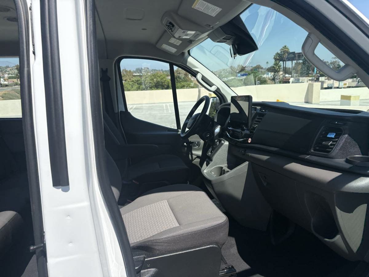 Used 2024 Ford Transit 350 XLT RWD image 19