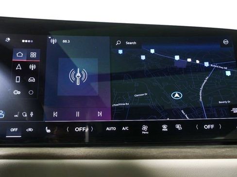 Used 2025 Audi Q5 Premium w/ Convenience Package image 13