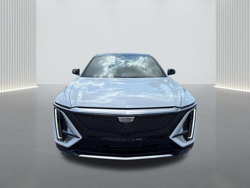 New 2026 Cadillac Lyriq Luxury RWD image 2
