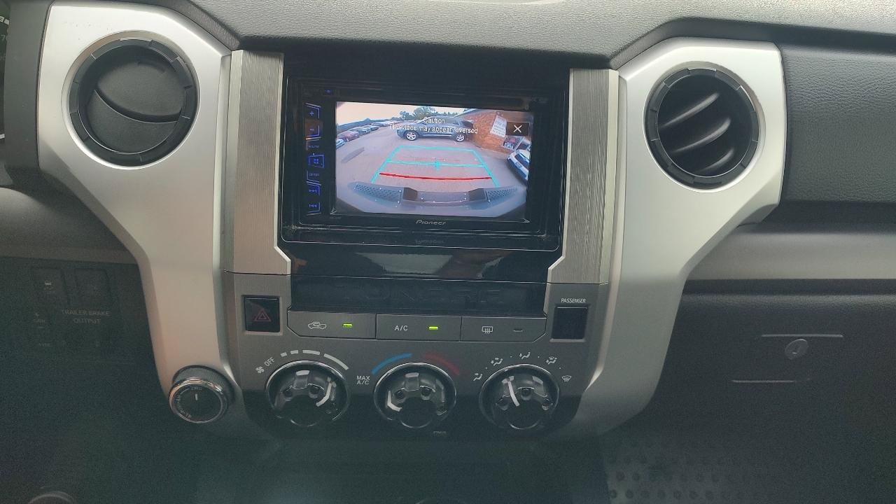 Used 2016 Toyota Tundra SR5 w/ SR5 Upgrade Package AWD/4WD image 13