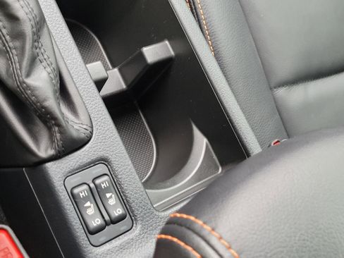 Used 2017 Subaru Crosstrek 2.0i Limited w/ Popular Package #2 image 28