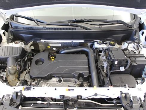 Used 2024 Chevrolet Equinox LS w/ LS Convenience Package FWD image 25