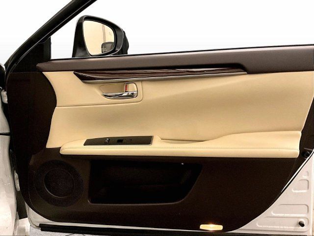 Used 2016 Lexus ES 350 w/ Premium Package w/Wood Trim FWD image 23