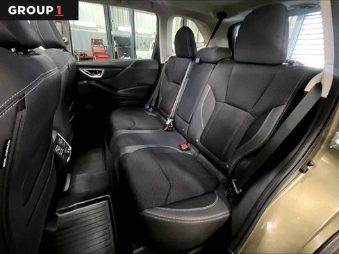 Used 2023 Subaru Forester Premium image 21