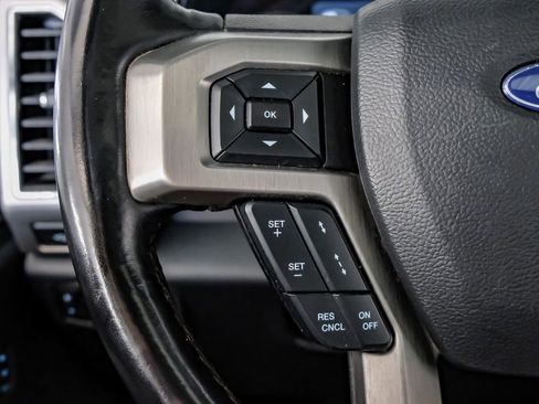 Used 2022 Ford F250 Platinum w/ FX4 Off-Road Package image 16