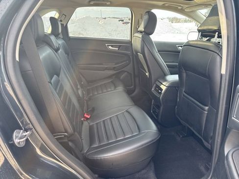Used 2024 Ford Edge SEL w/ Convenience Package image 14