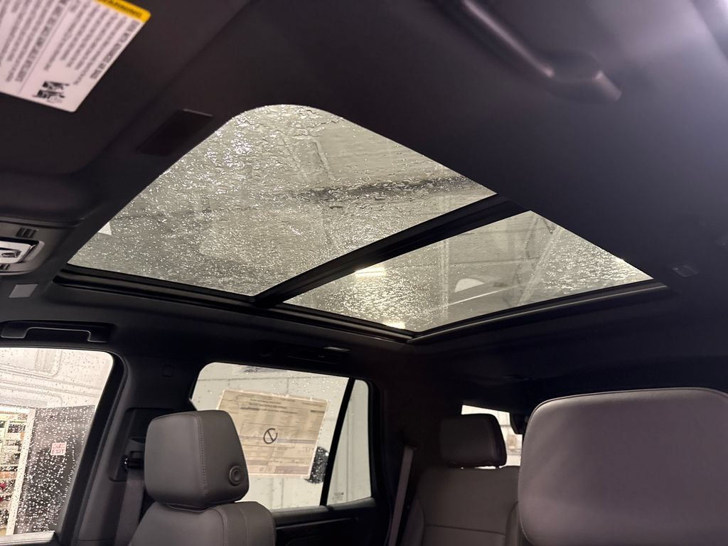 New 2026 Chevrolet Tahoe Z71 w/ Sun And Tow Package AWD/4WD image 3