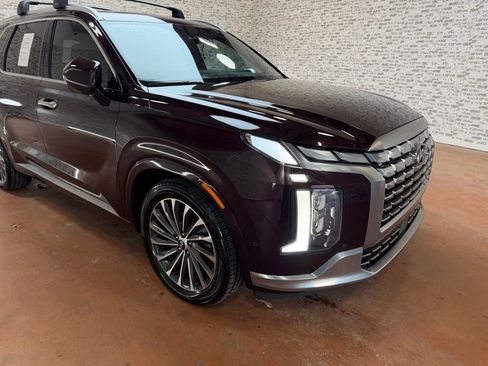 Used 2023 Hyundai Palisade Calligraphy image 7