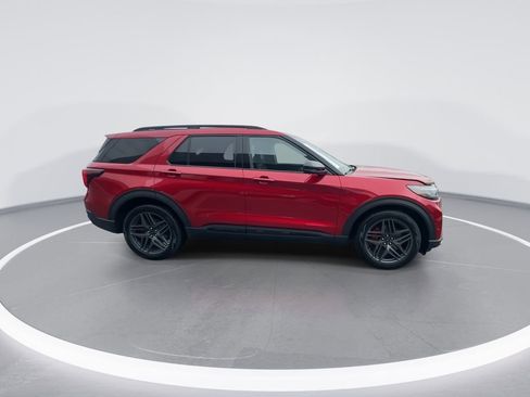 Used 2025 Ford Explorer ST w/ Sun And Sound Package image 2