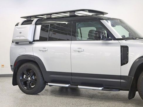 Used 2020 Land Rover Defender 110 First Edition image 3