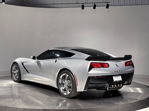 Used 2014 Chevrolet Corvette Stingray Coupe RWD image 9